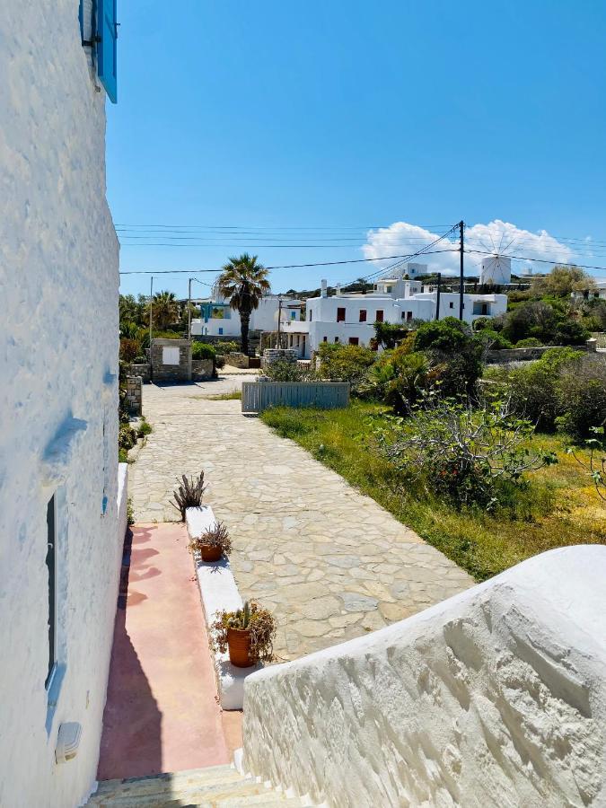 Santa Maria Traditional Stone Studio Exterior photo